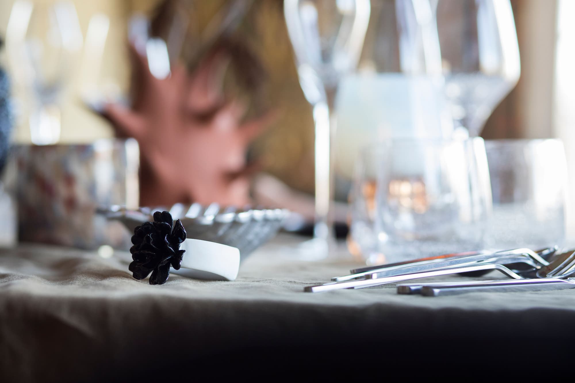 Serviettring Water Lily, Hvit/svart – bilde 3